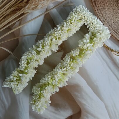 Flower String on Clip - Mullai